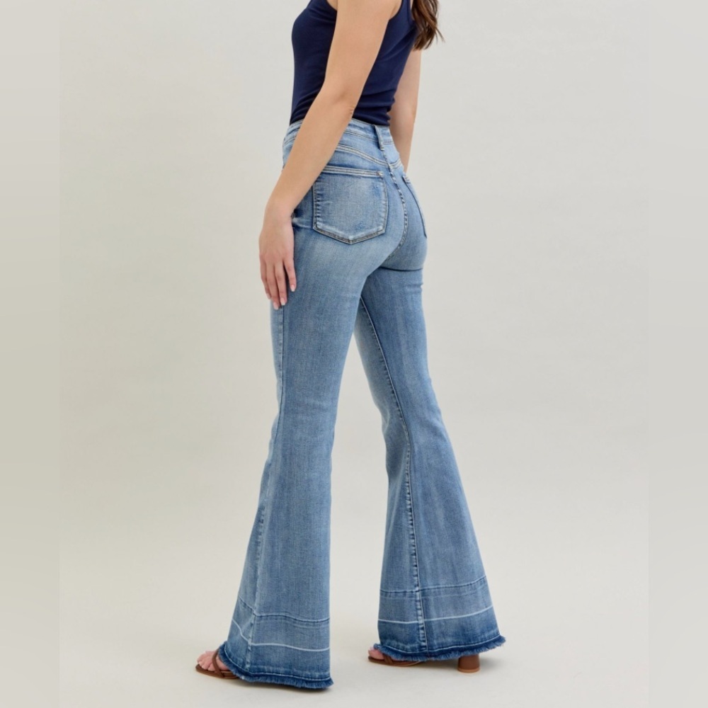 Judy Blue Classic Blue Flare Jeans for Women, new - Picture 2 of 16